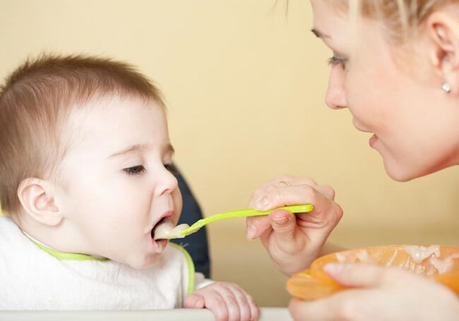 Trẻ trong giai đoạn ăn dặm dễ mắc táo bón nhất